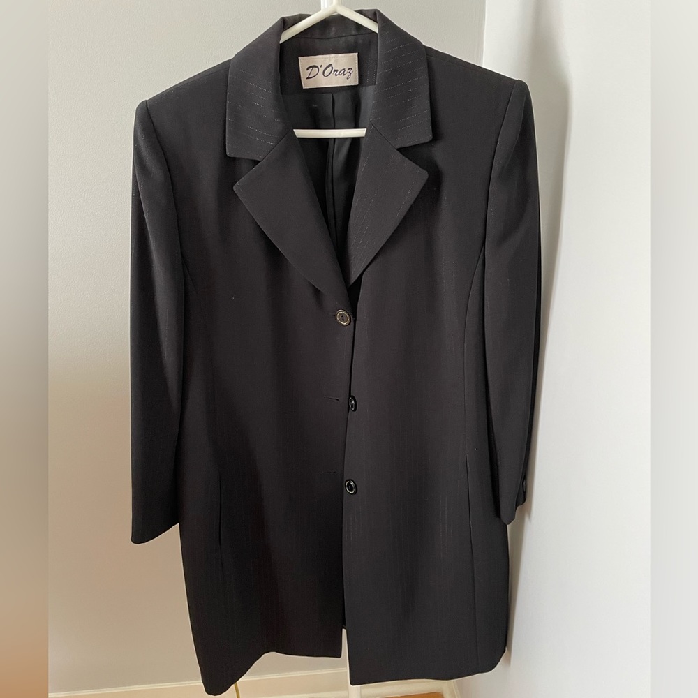 90s long black blazer, size 12, great condition